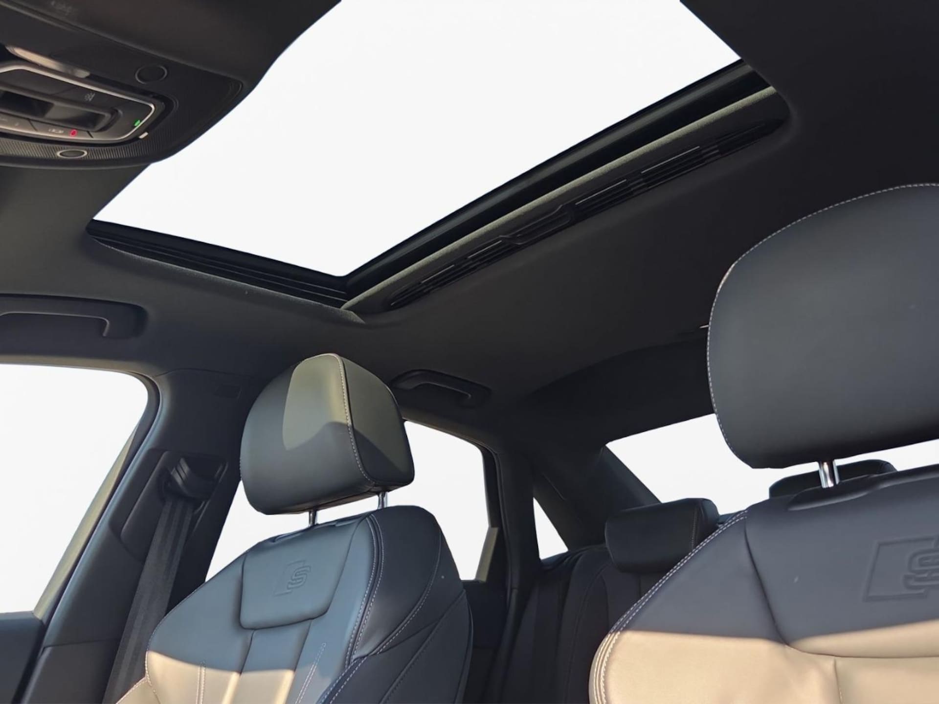 Audi A4 Limousine S line