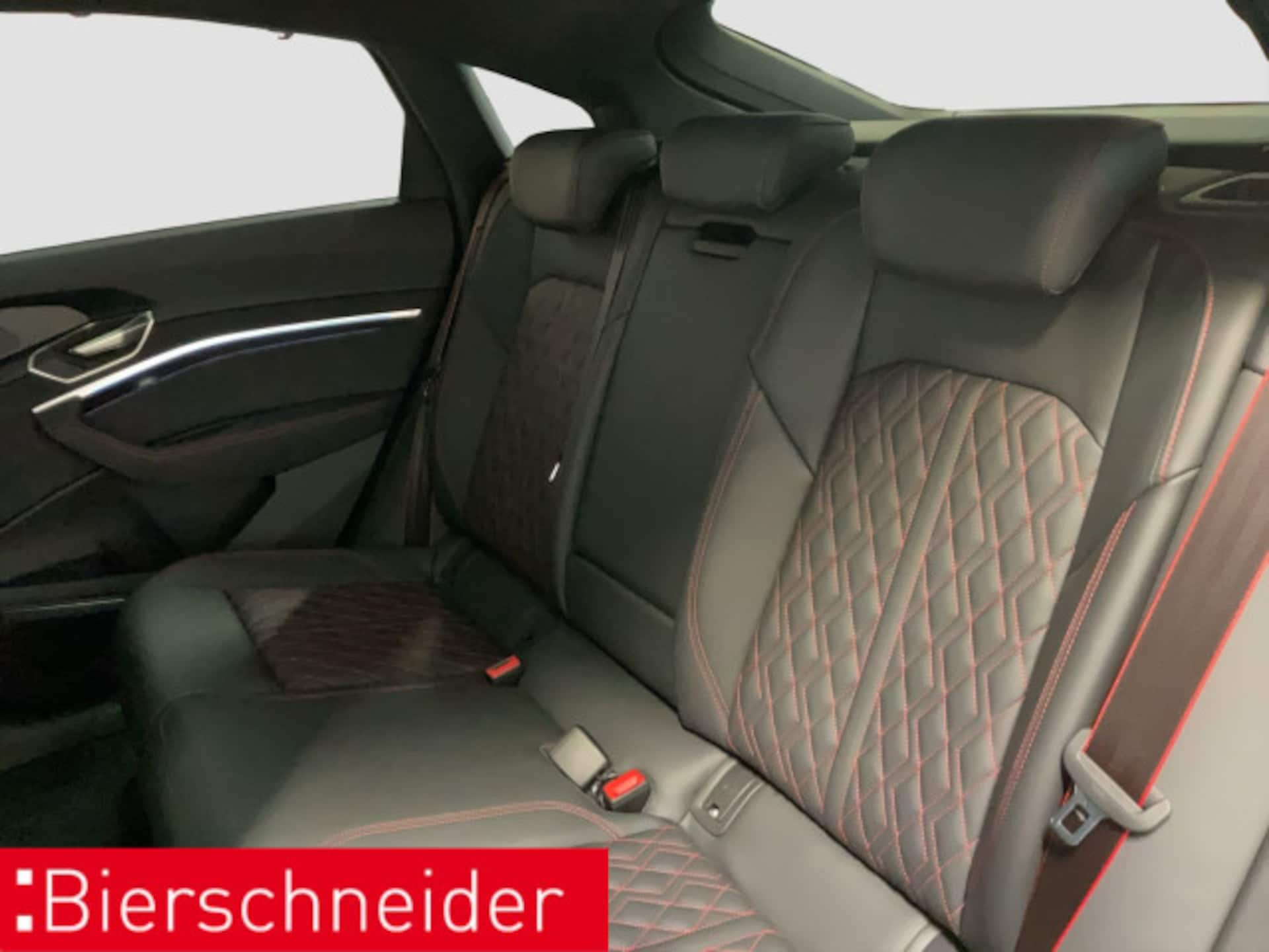 Audi Q8 Sportback e-tron S line