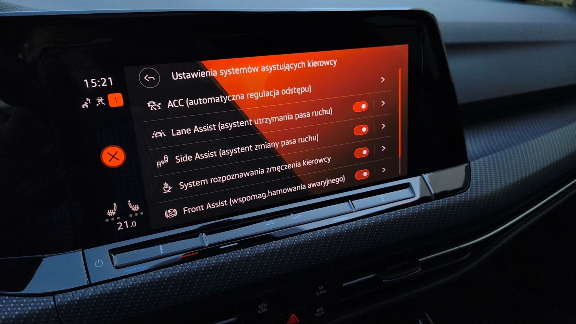 Volkswagen Golf R-Line