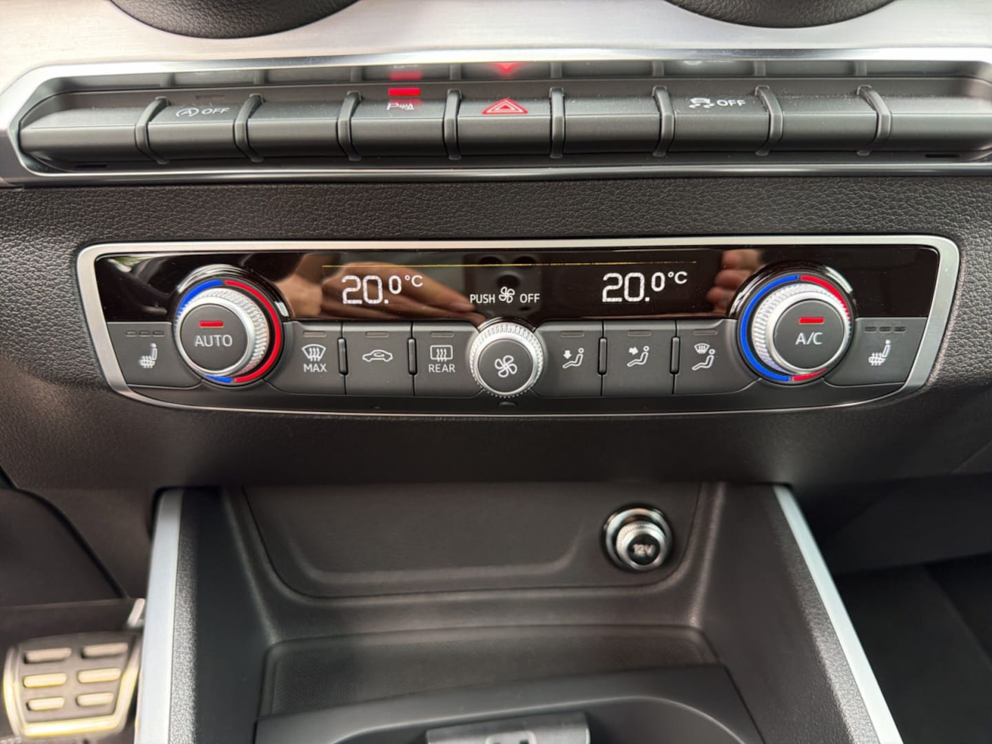 Bild über Audi Q2 S line 35 TDI S tronic - für weitere Informationen kontaktieren Sie den Audi Partner