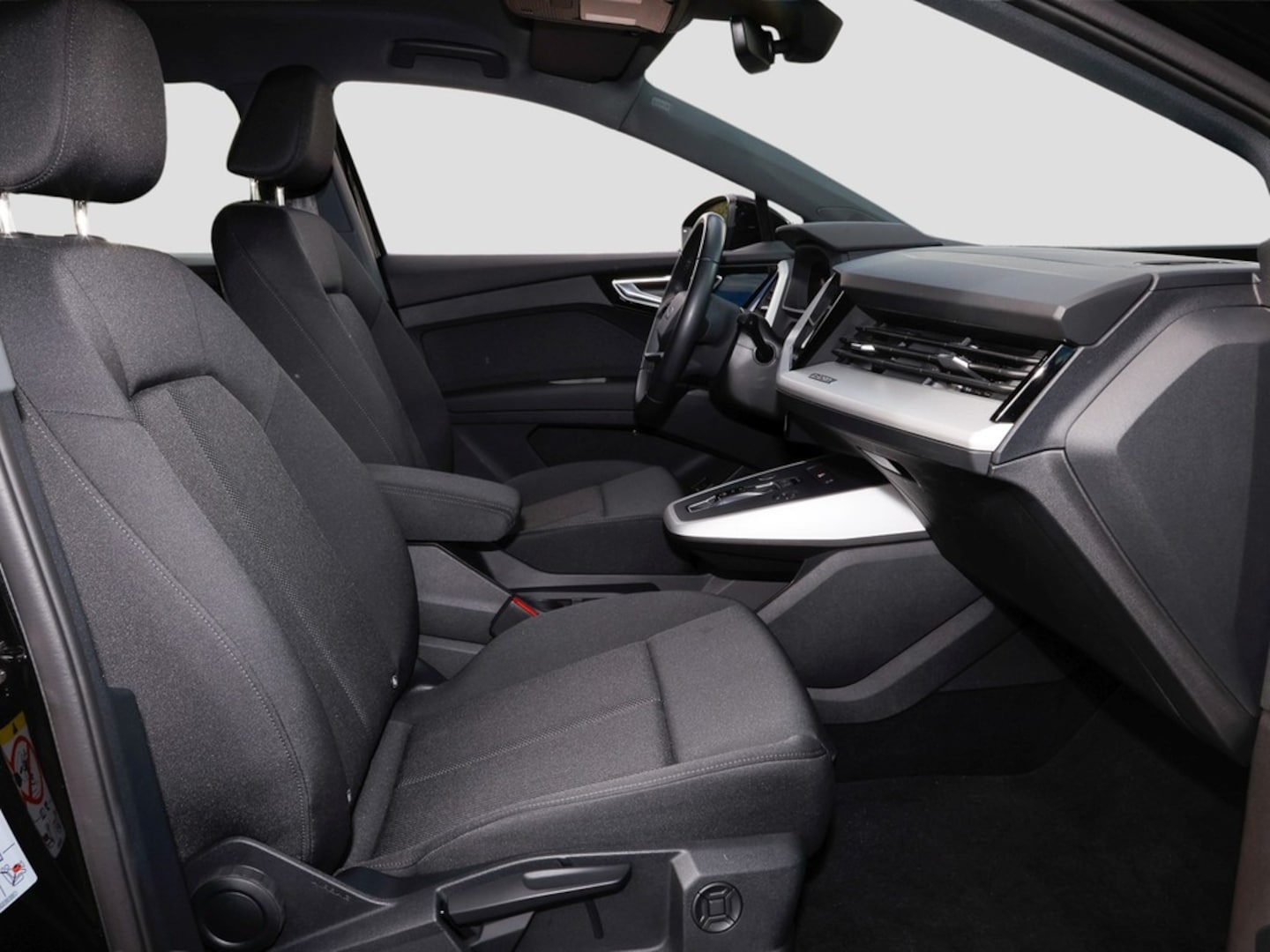 Bild über Audi Q4 e-tron 35 e-tron - für weitere Informationen kontaktieren Sie den Audi Partner