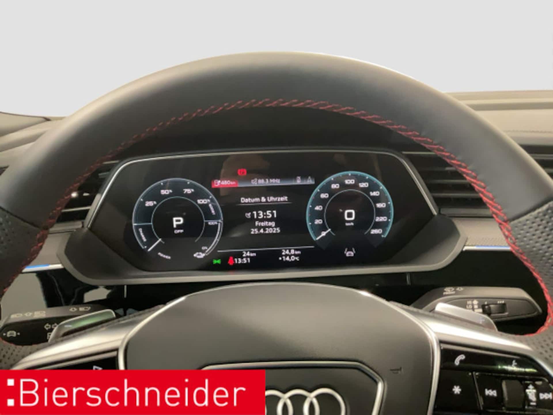 Audi Q8 Sportback e-tron S line