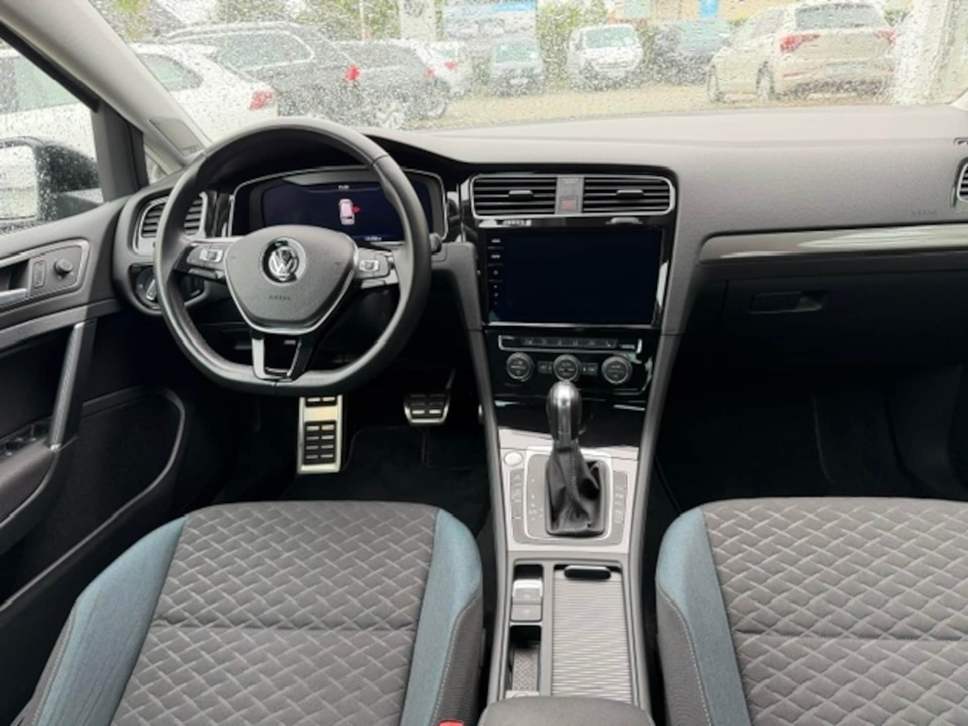 Volkswagen Golf Variant IQ.DRIVE