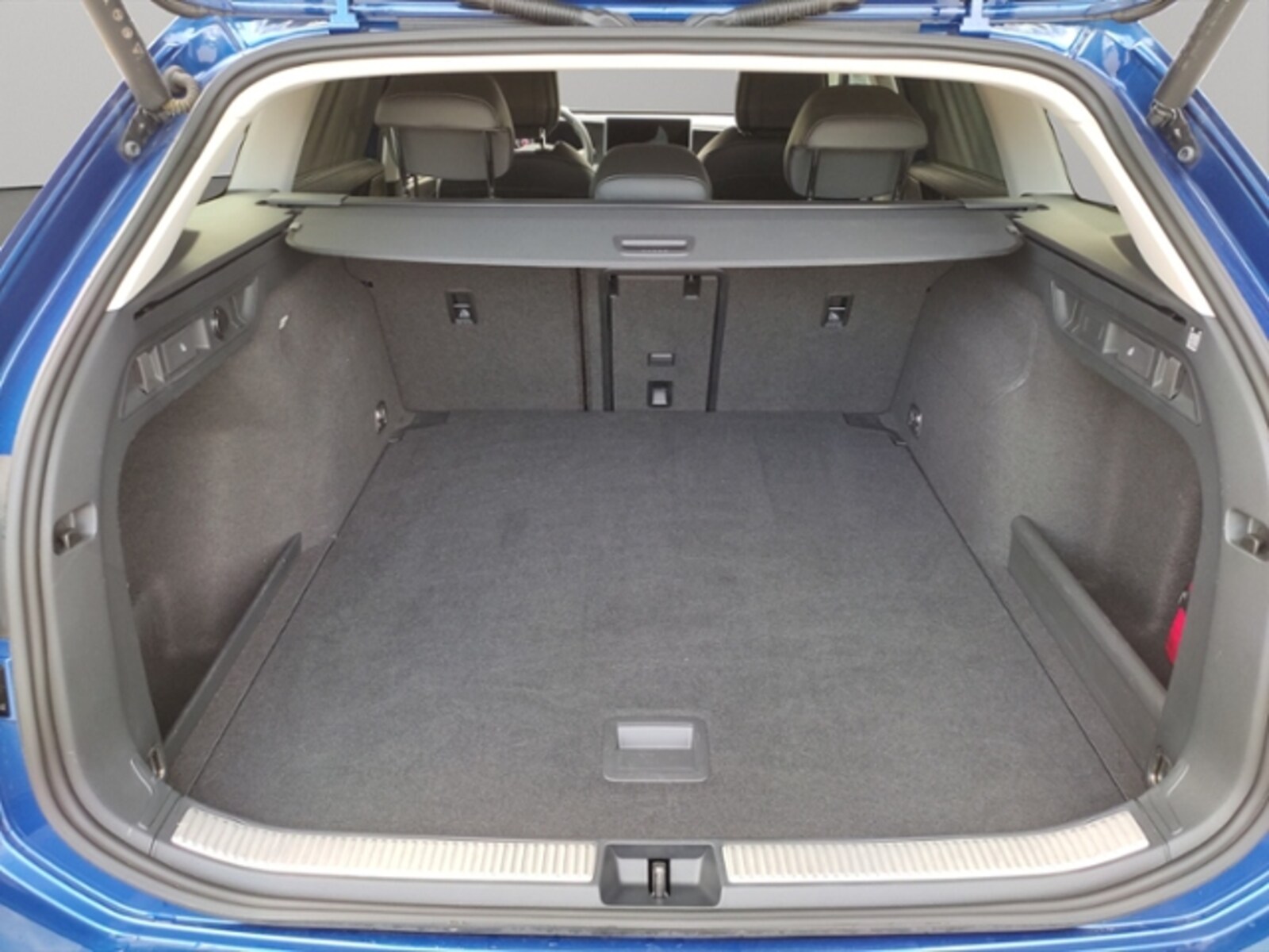 Volkswagen Passat – Bild 16
