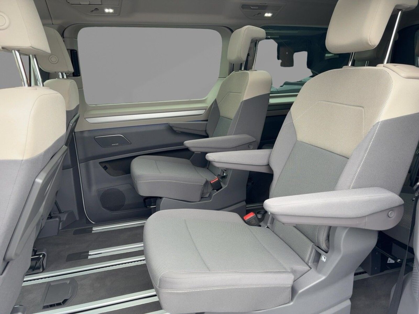 Volkswagen Multivan Langversion – Bild 7