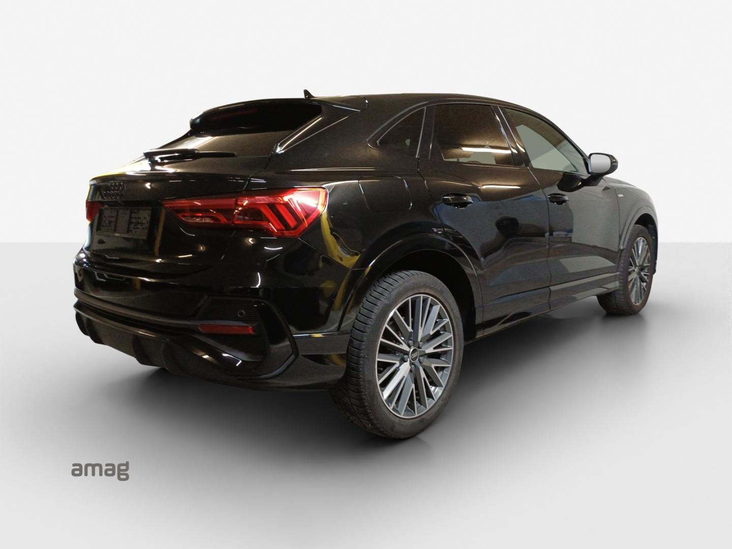 Image about Audi Q3 Sportback TFSI e S line 45 TFSI e 180 kW (245 PS) S tronic