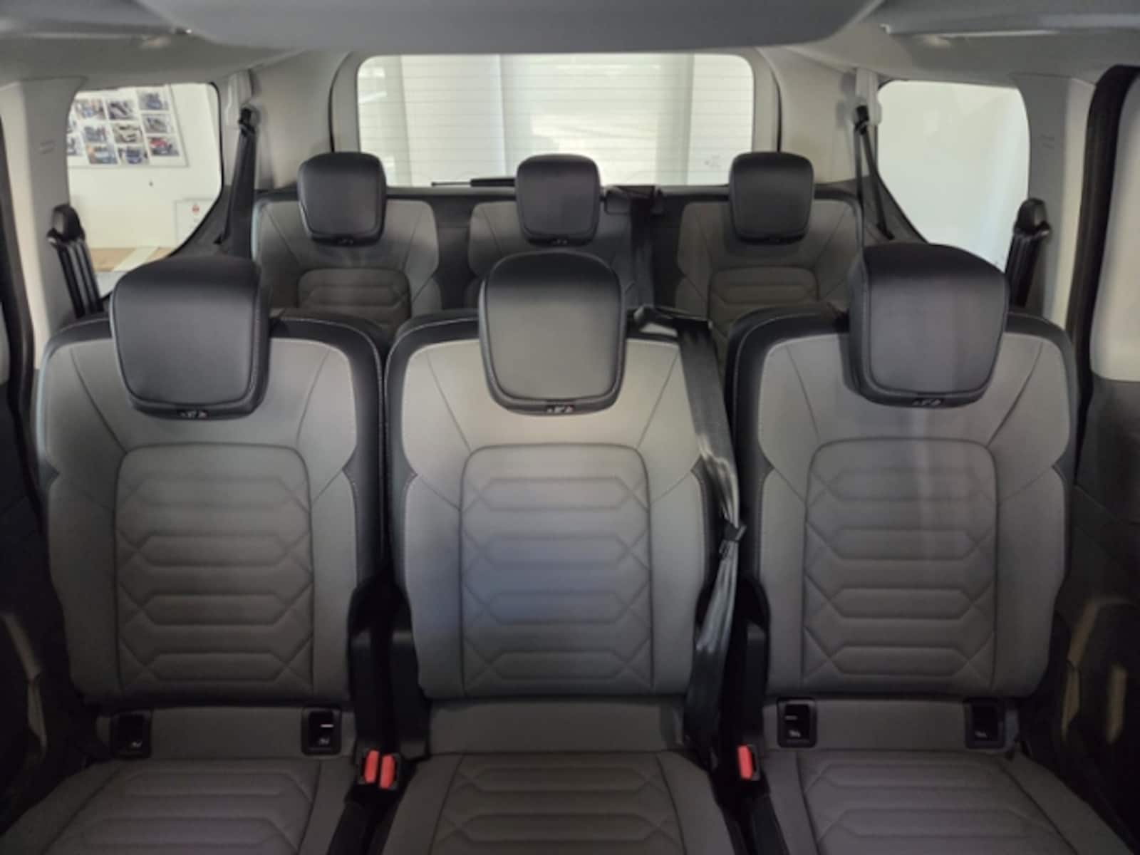 Volkswagen Caravelle – Bild 11
