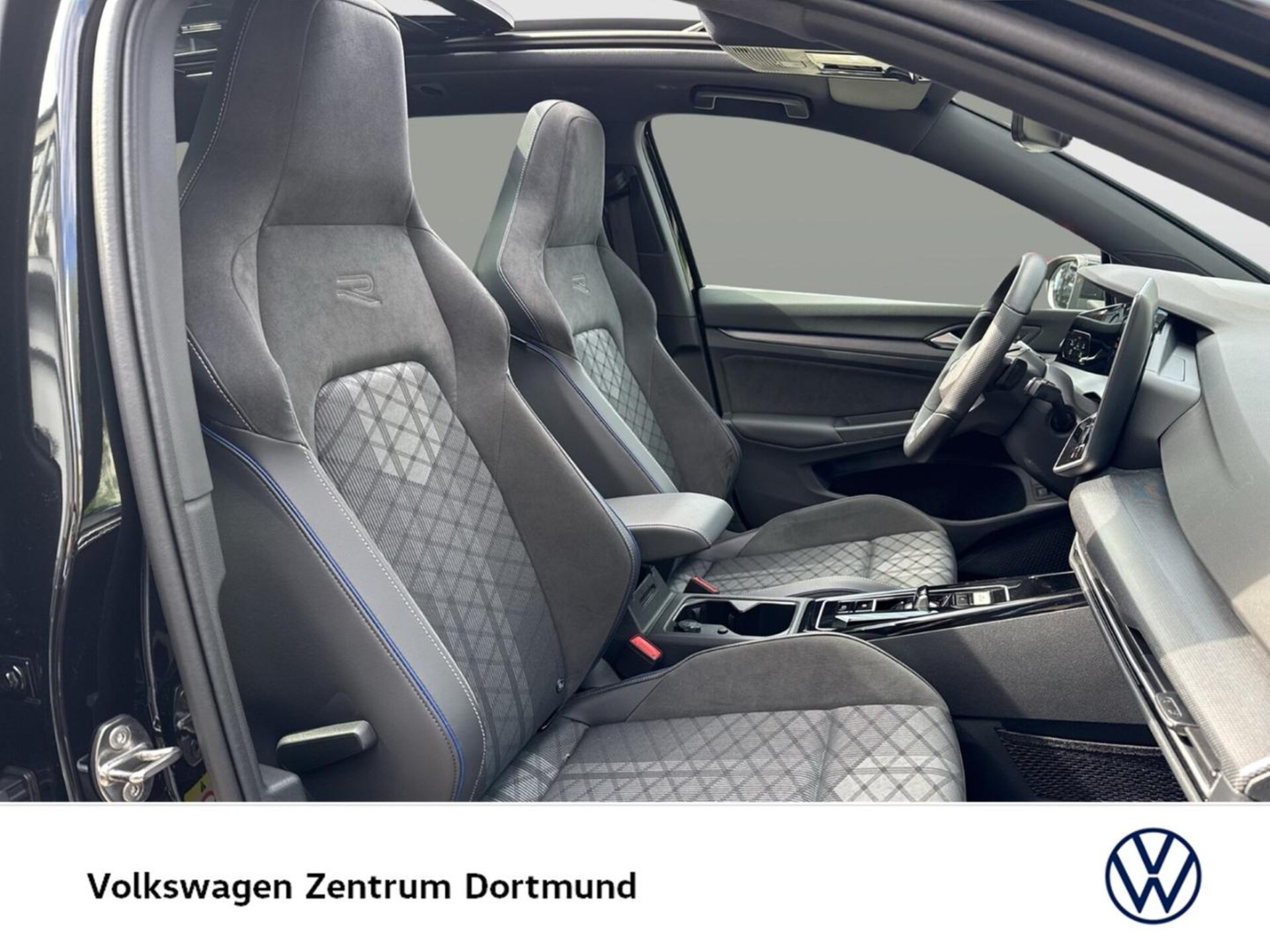 Volkswagen Golf Variant R-Line