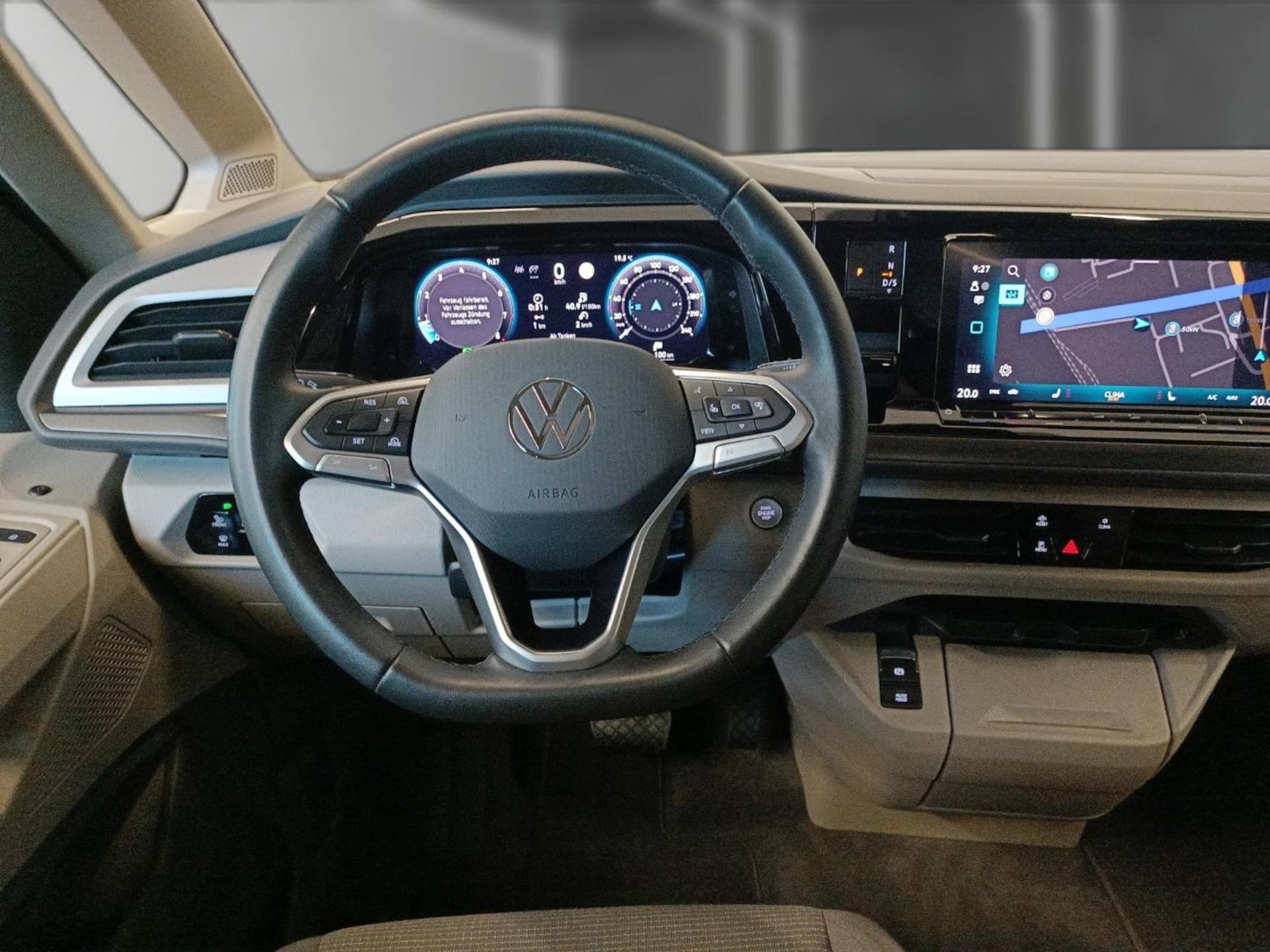 Volkswagen Multivan Langversion Basis-Modell