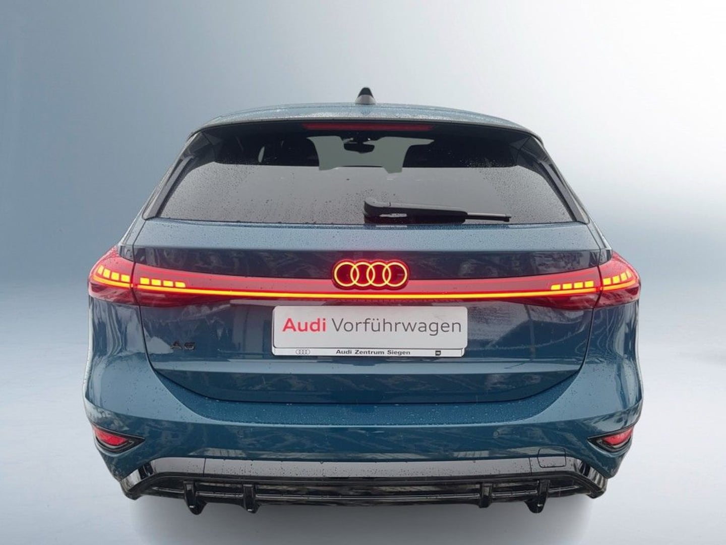 Bild über Audi A6 Avant e-tron e-tron performance - für weitere Informationen kontaktieren Sie den Audi Partner