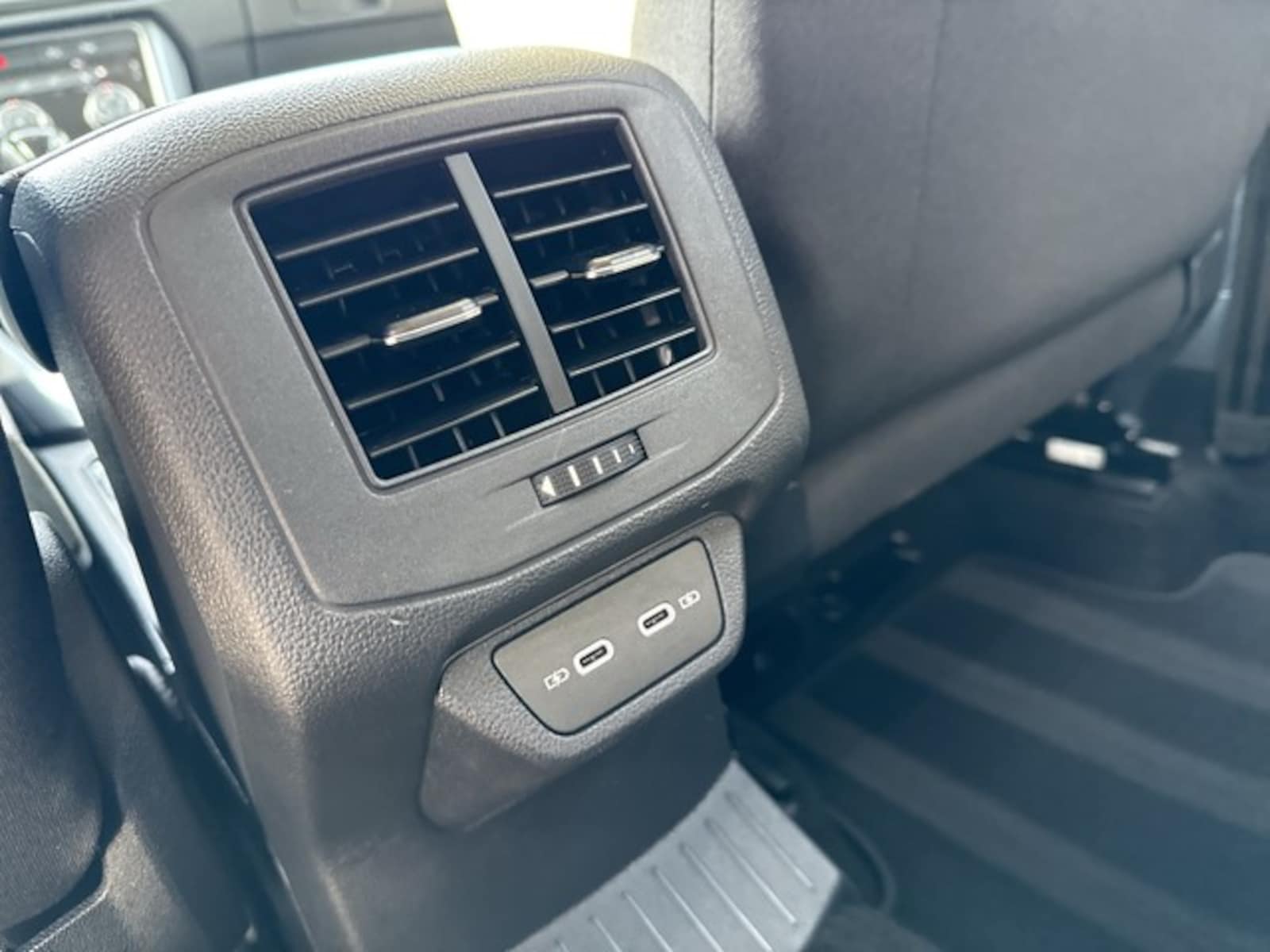 Volkswagen T-Roc – Bild 13