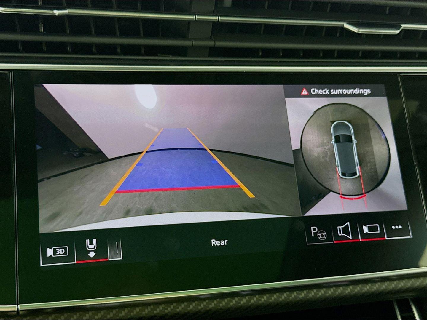 2025 Audi RS Q8 Base - Photo 14