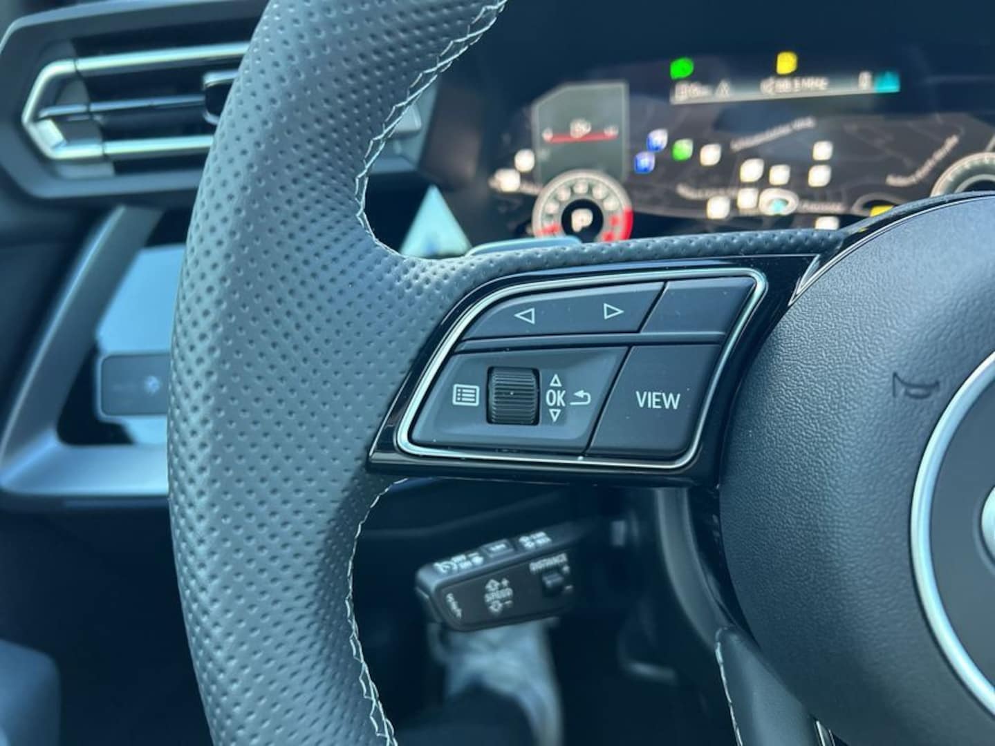 Bild über Audi A3 Sportback TFSI 110 kW S tronic - für weitere Informationen kontaktieren Sie den Audi Partner