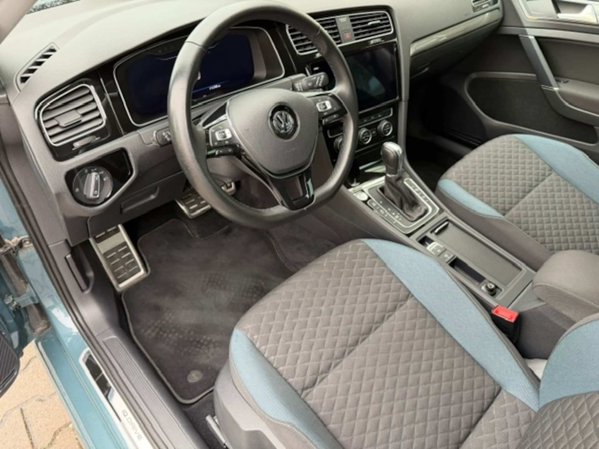 Volkswagen Golf Variant IQ.DRIVE