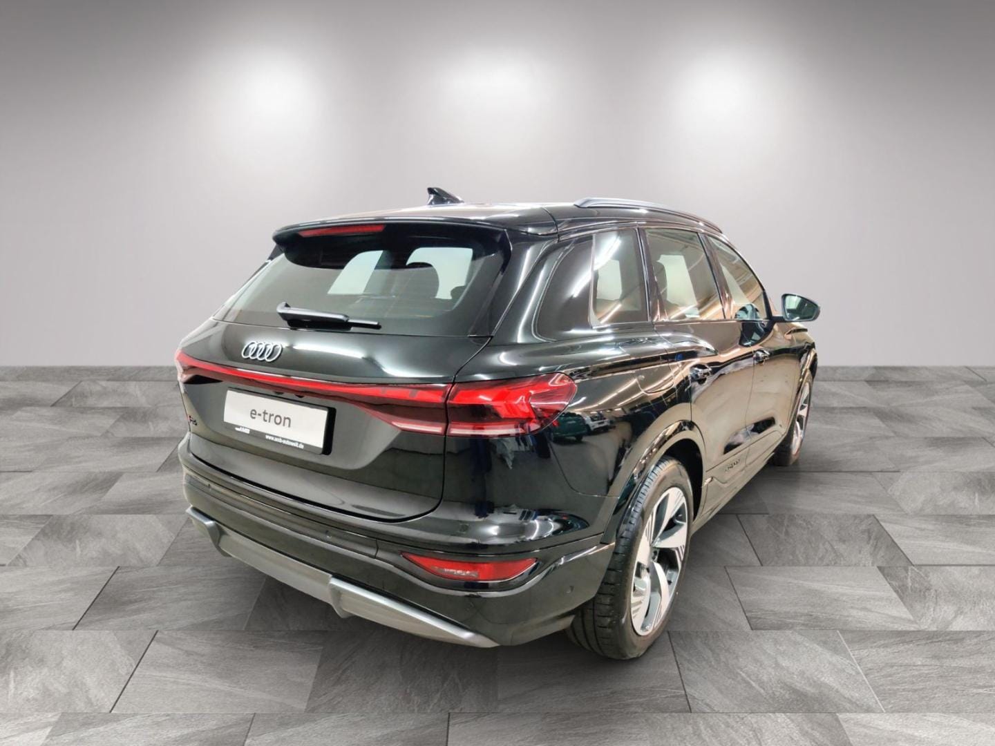 Image about Audi Q6 SUV e-tron e-tron quattro