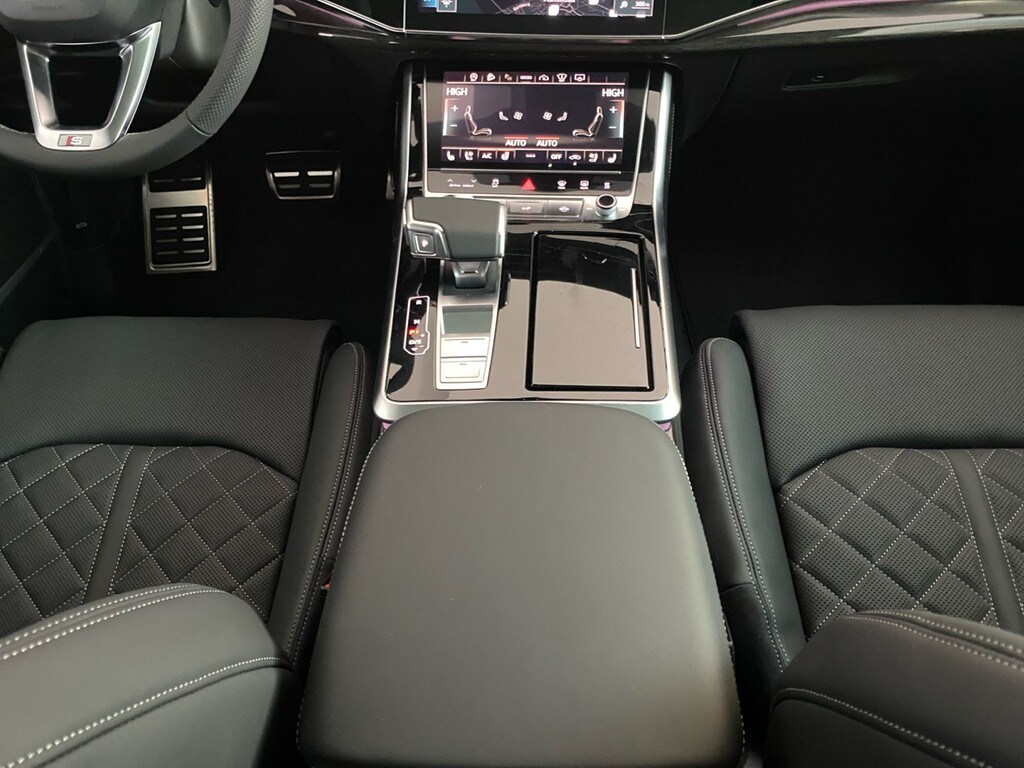 Image about Audi Q7 SUV S line 50 TDI quattro tiptronic