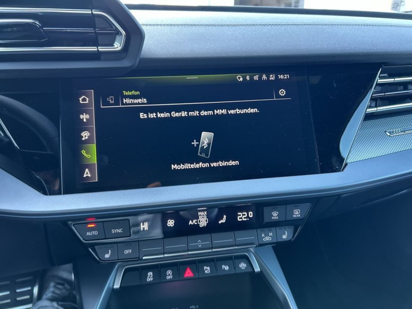 Bild über Audi A3 Sportback TFSI 110 kW S tronic - für weitere Informationen kontaktieren Sie den Audi Partner