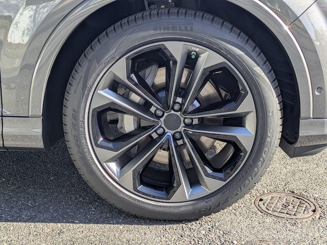 2026 Audi Q7 Premium Plus - Photo 10