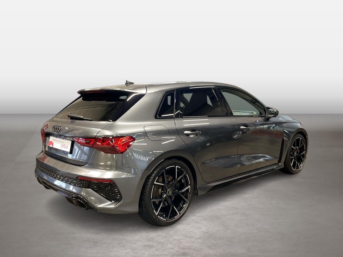Bild über Audi RS 3 Sportback TFSI quattro S tronic - für weitere Informationen kontaktieren Sie den Audi Partner