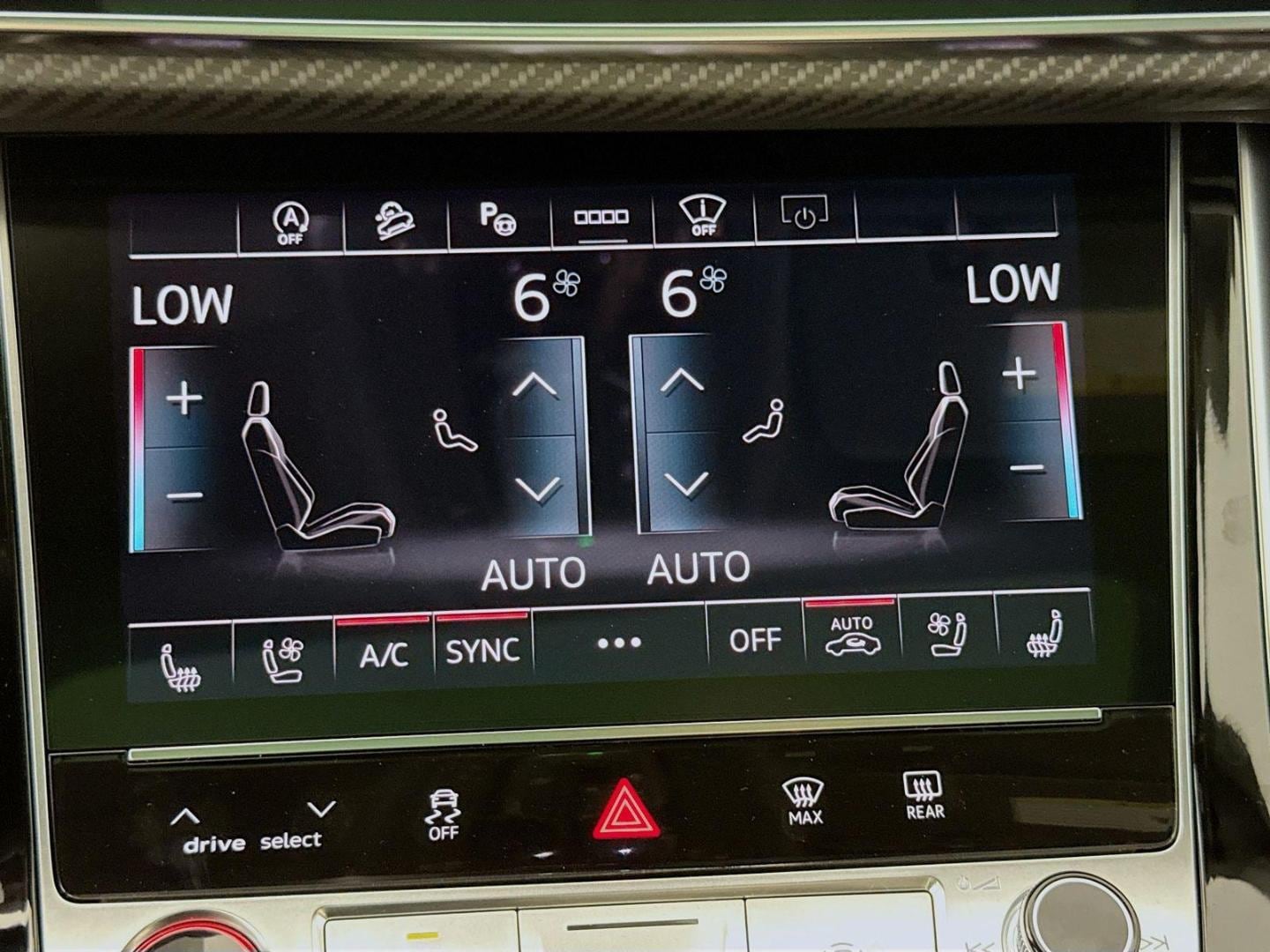 2025 Audi RS Q8 Base - Photo 16