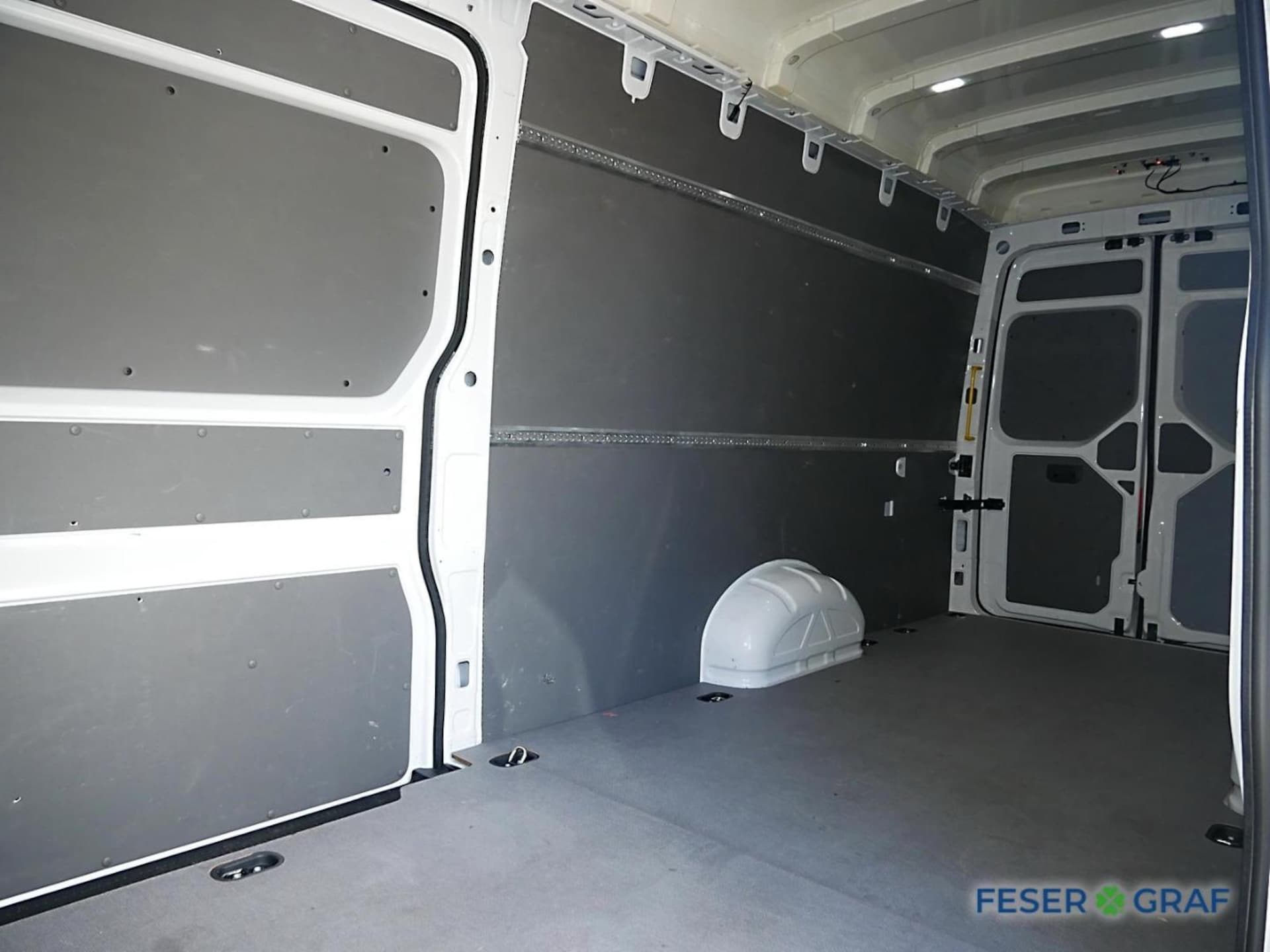 Volkswagen Crafter Kasten langer Radstand