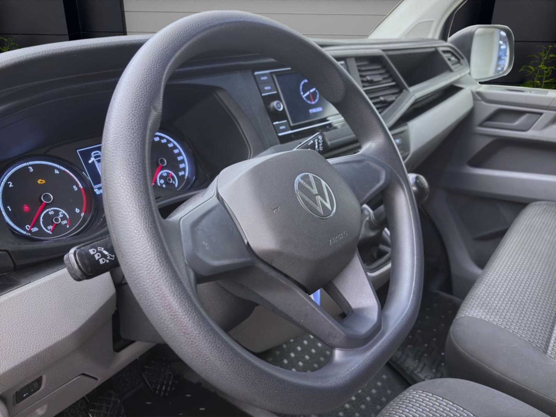 Volkswagen T6.1 Transporter Kombi kurzer Radstand
