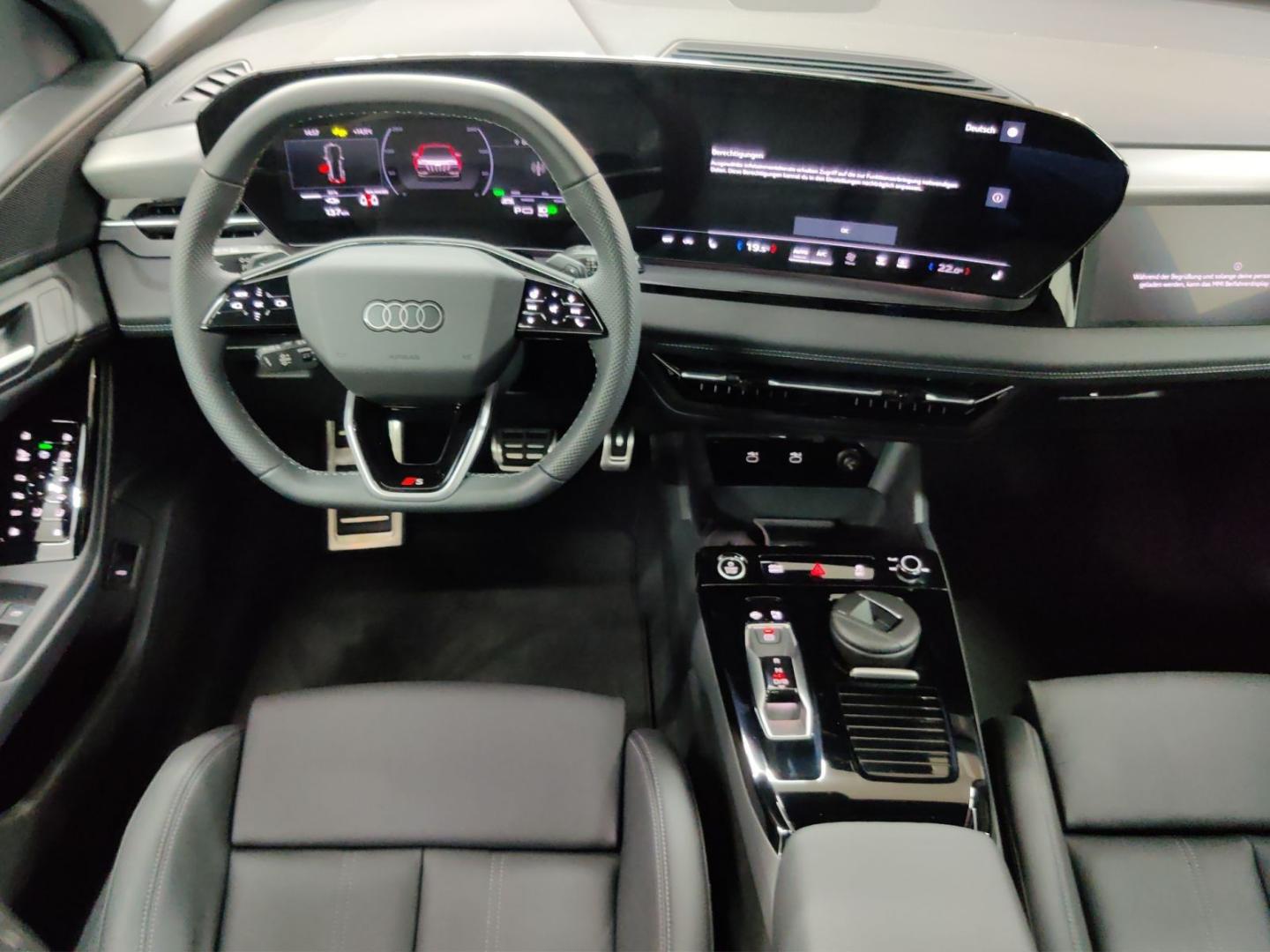 Image about Audi Q6 SUV e-tron e-tron quattro