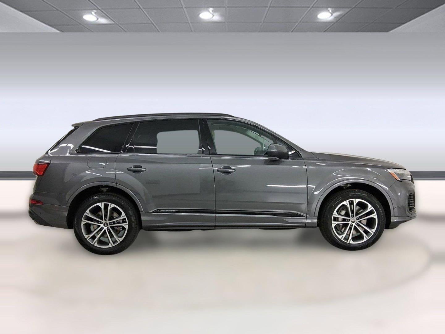 2026 Audi Q7 Premium - Photo 8