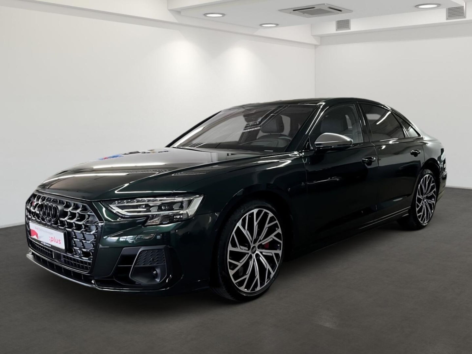 Audi S8
