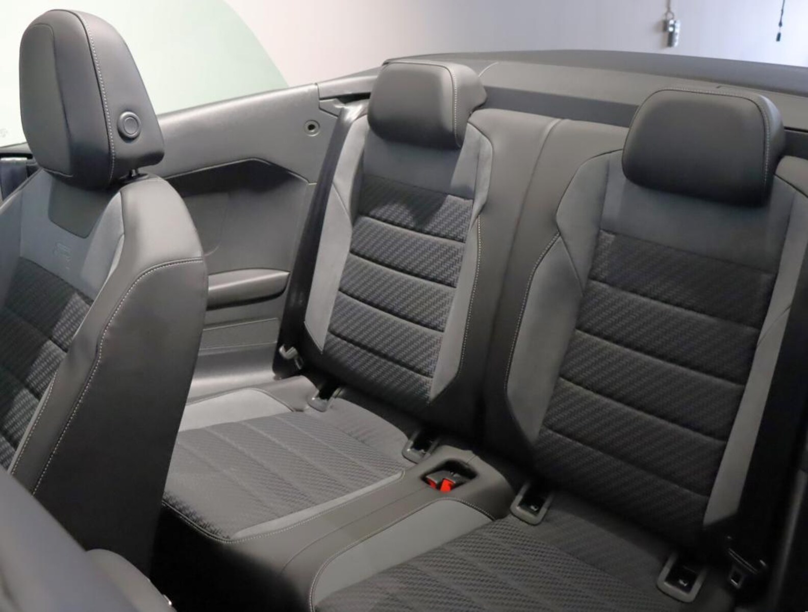 Volkswagen T-Roc Cabriolet – Bild 21