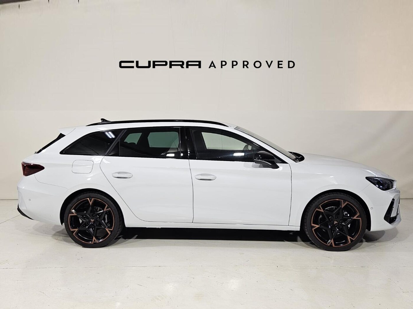 CUPRA Leon Sportstourer 1.5 TSI e-Hybrid DSG 150 kW (204 CV) — photo 3