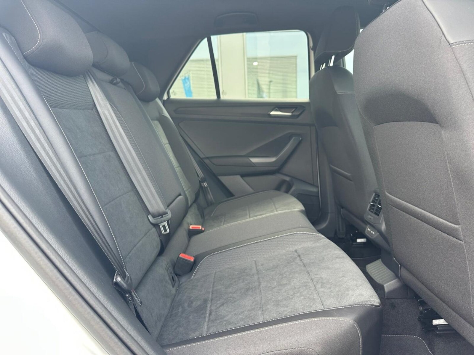Volkswagen T-Roc – Bild 11
