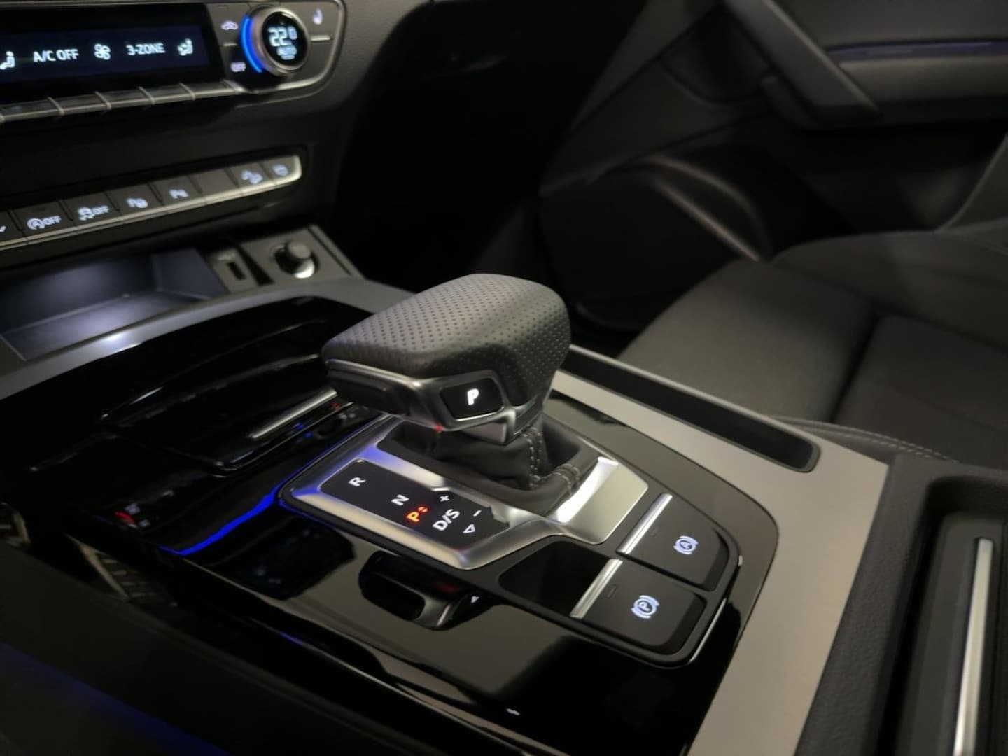 Bild über Audi Q5 Sportback 45 TFSI quattro S tronic - für weitere Informationen kontaktieren Sie den Audi Partner