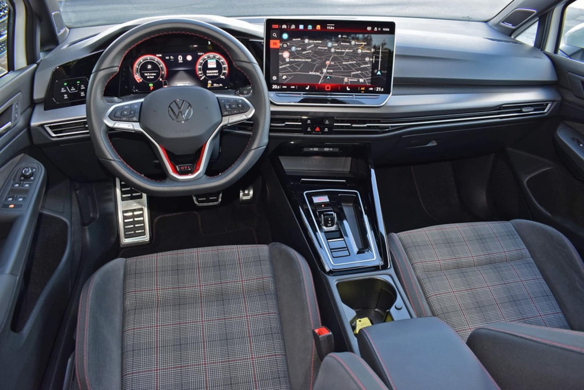 Volkswagen Golf GTI