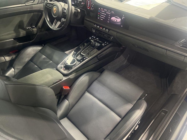 2024 Porsche 911 GTS - Photo 21