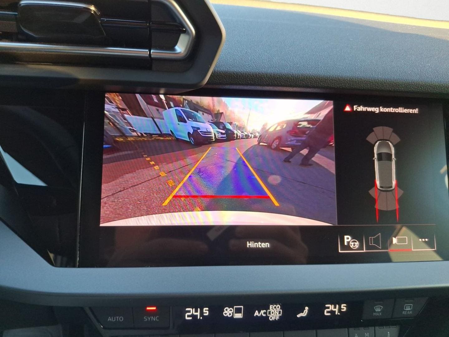 Bild über Audi A3 Sportback TFSI Schaltgetriebe - für weitere Informationen kontaktieren Sie den Audi Partner