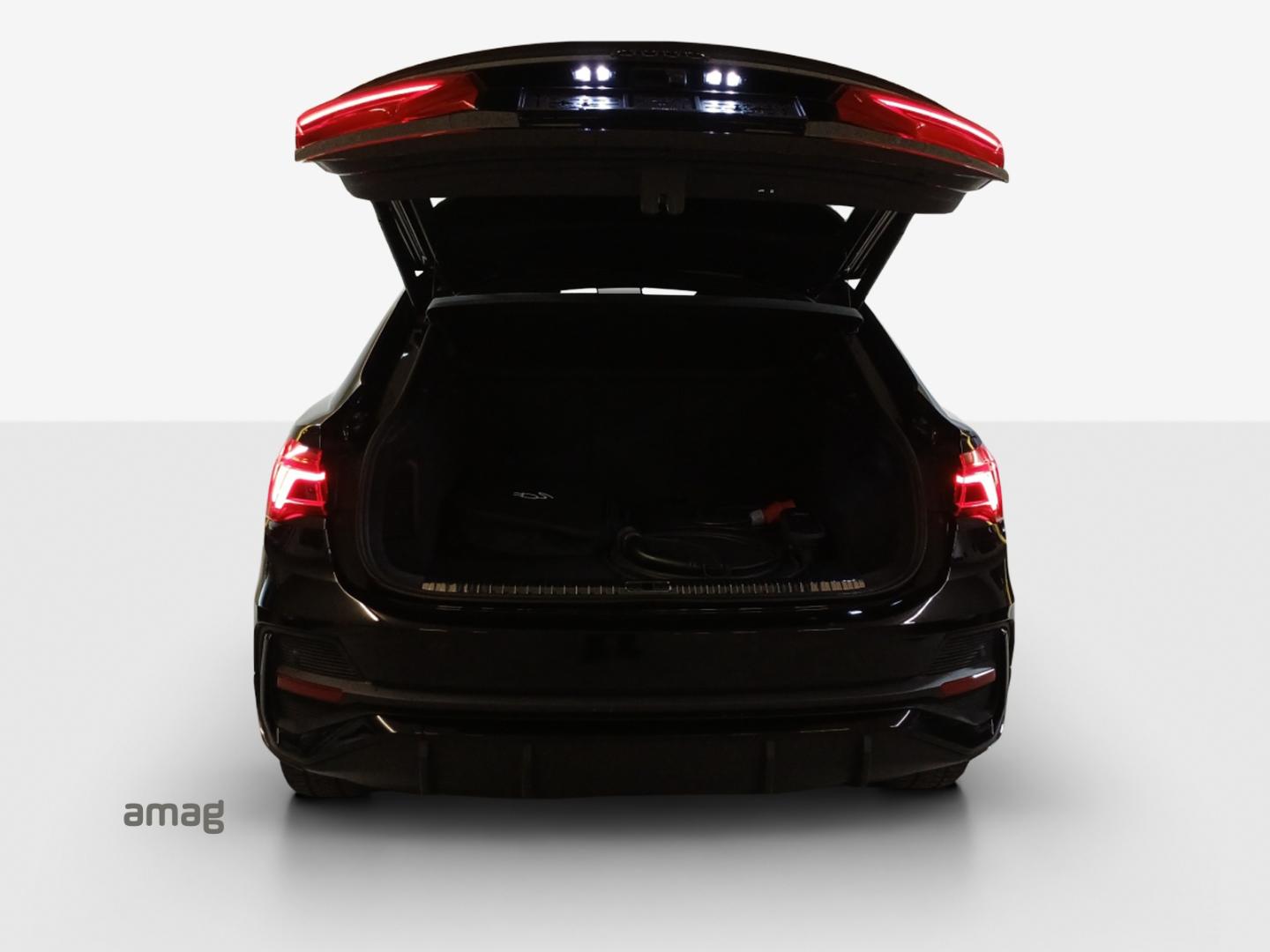 Image about Audi Q3 Sportback TFSI e S line 45 TFSI e 180 kW (245 PS) S tronic