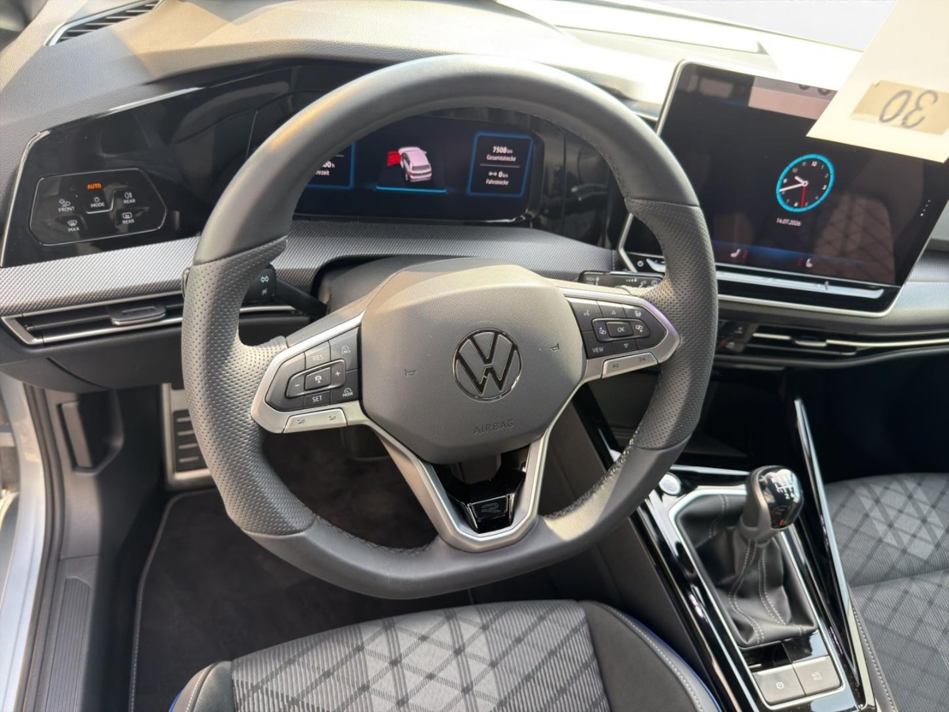 Volkswagen Golf R-Line