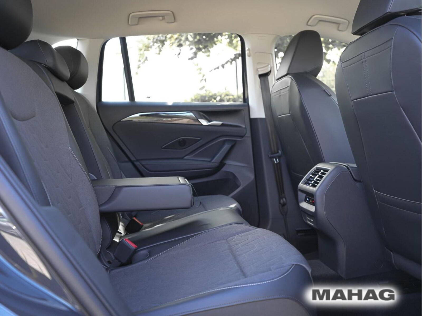 Volkswagen Tiguan – Bild 16