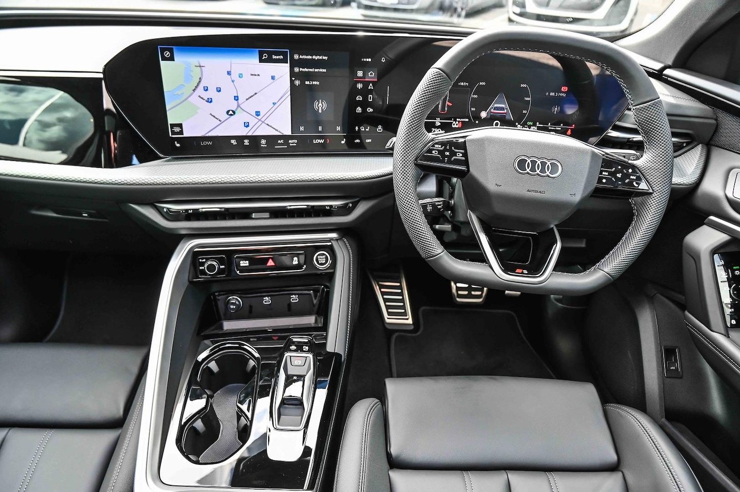 Image about Audi Q5 SUV TDI quattro 150 kW sport