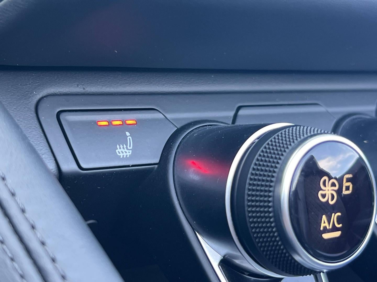 Image about Audi R8 Spyder R8 Spyder V10 plus 5.2 FSI quattro 449 kW (610 ch) S tronic