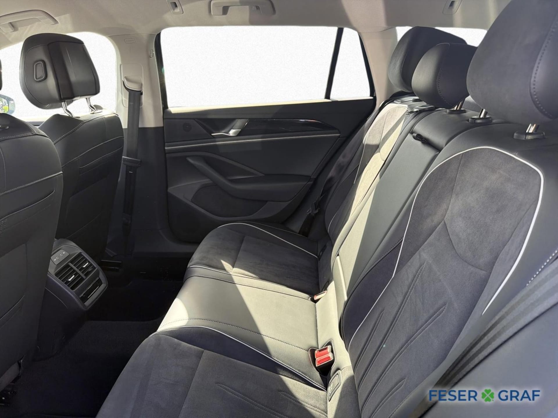 Volkswagen Passat Business