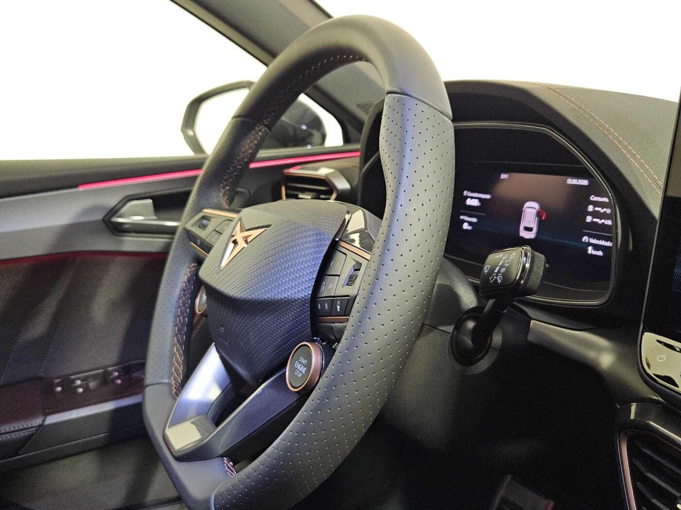 CUPRA Leon Sportstourer 1.5 TSI e-Hybrid DSG 150 kW (204 CV) — photo 21