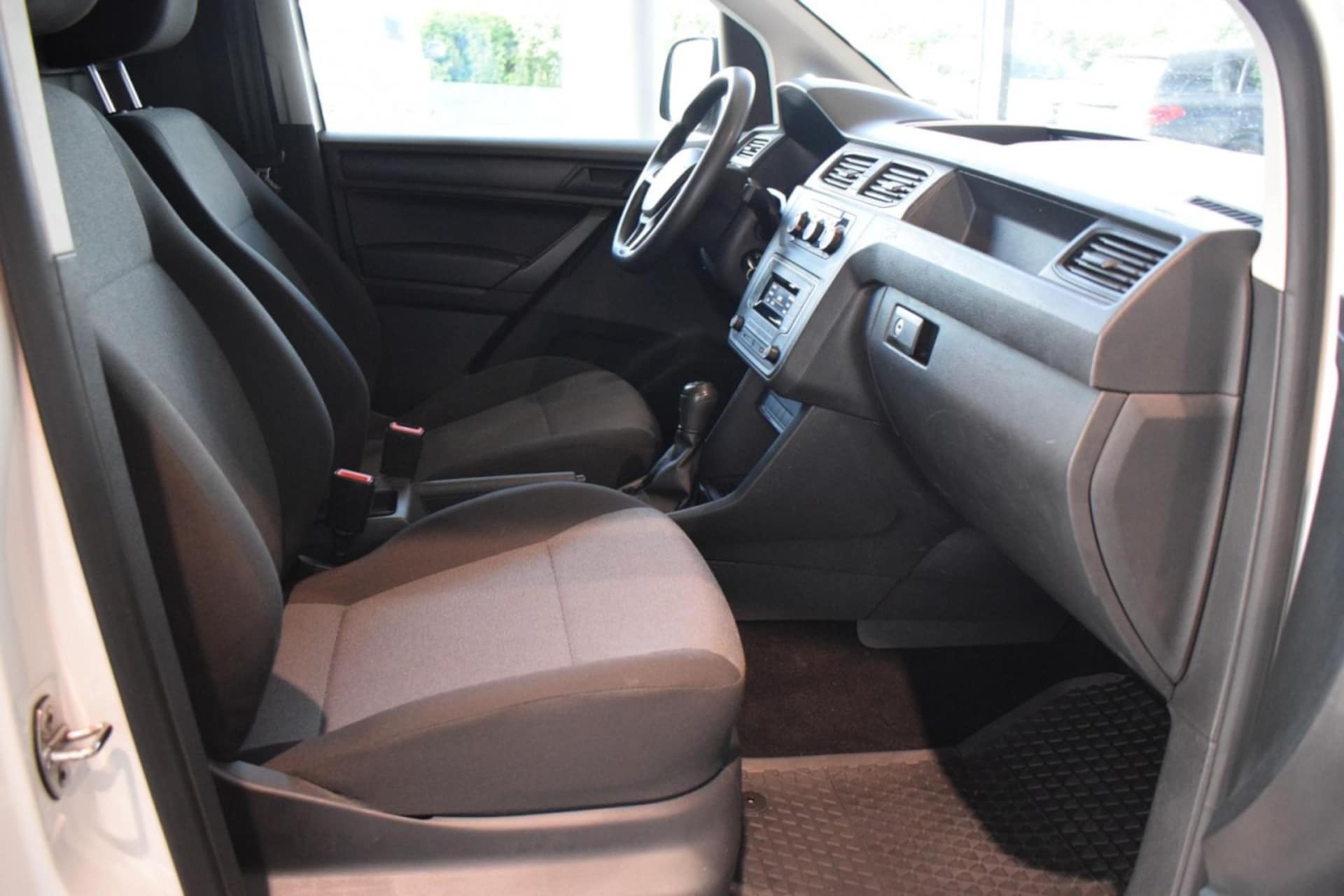 Volkswagen Caddy Maxi Kasten Basis-Modell