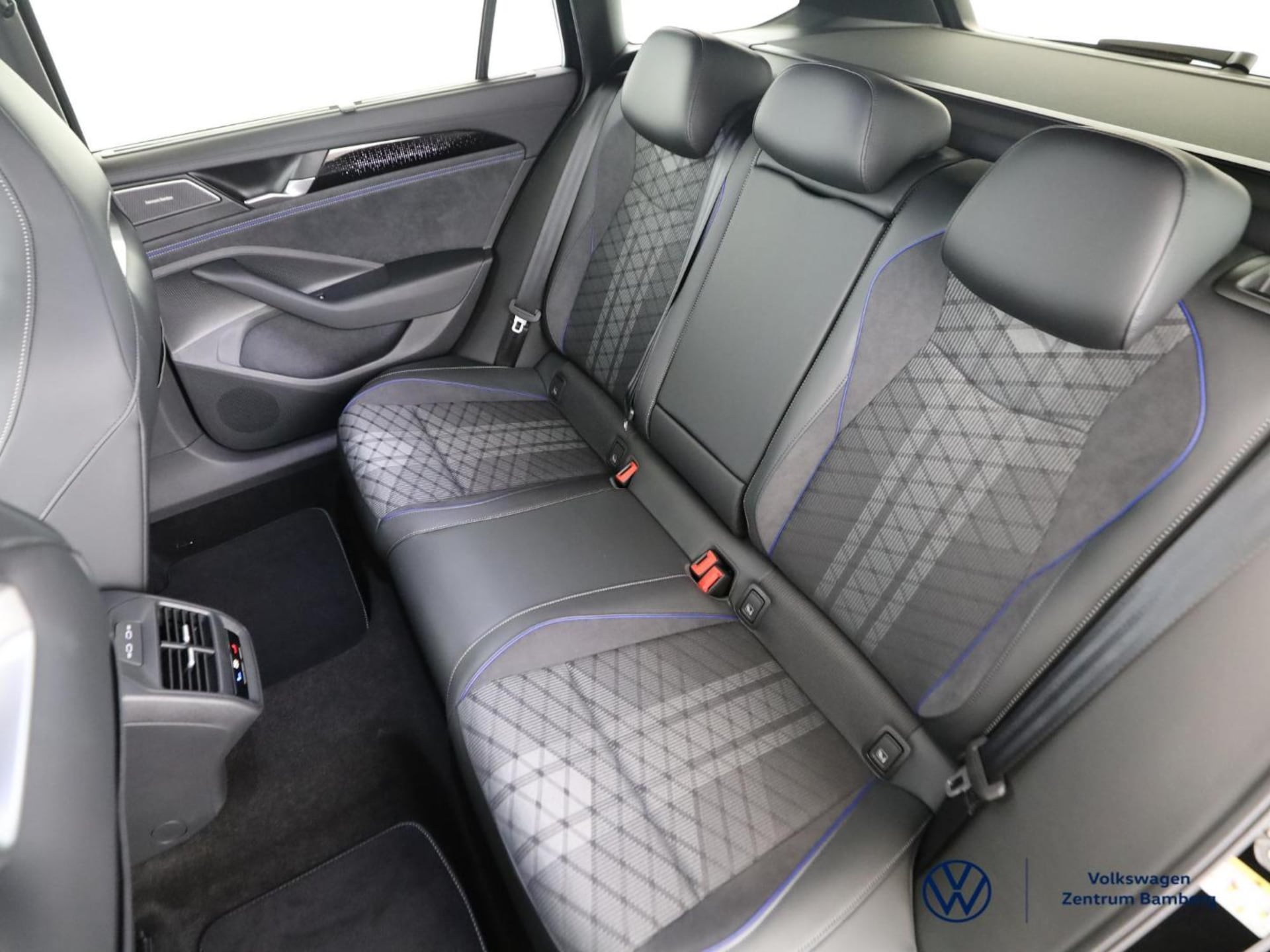 Volkswagen Passat R-Line