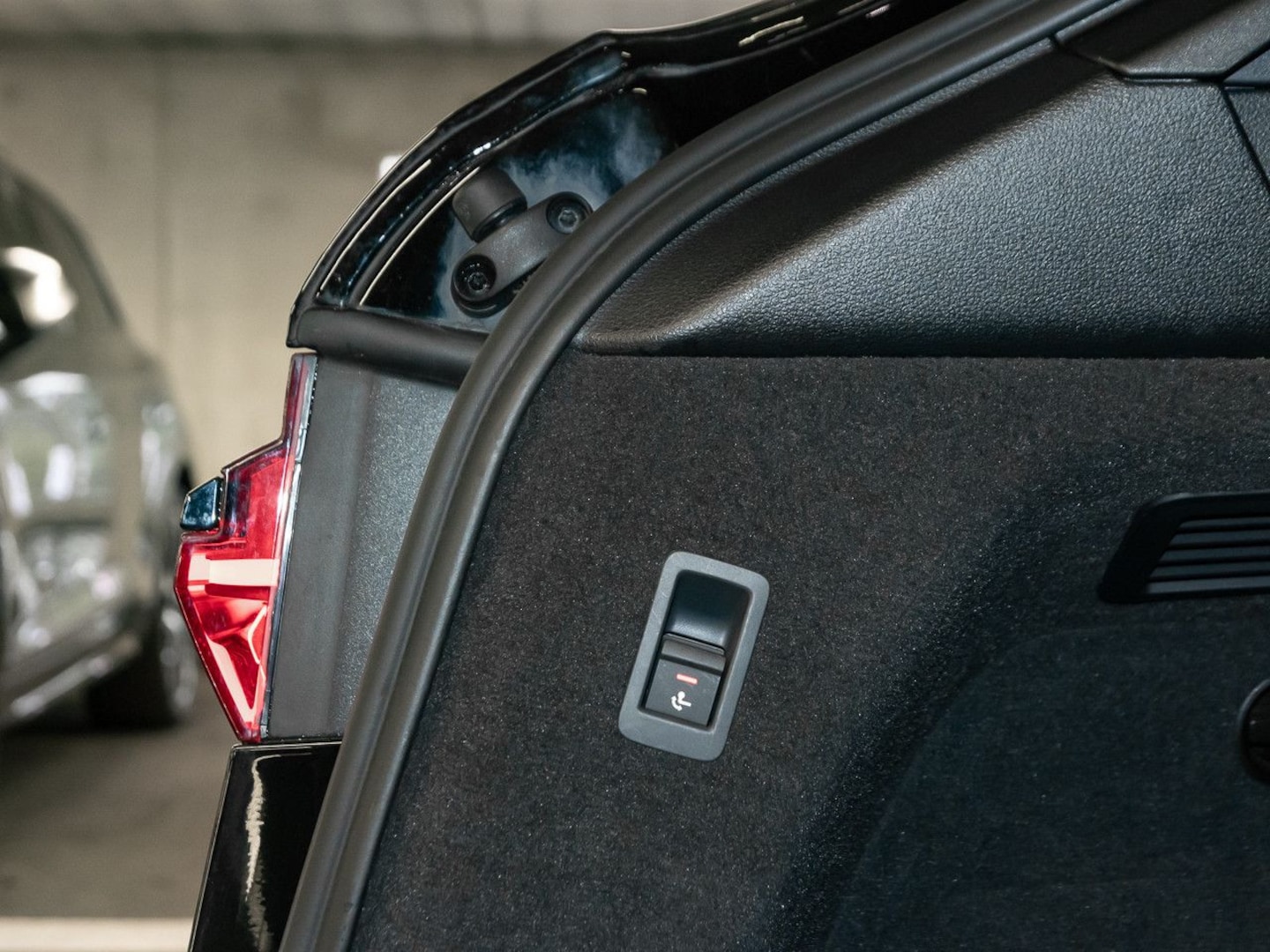 Bild über Audi S6 Avant TDI quattro tiptronic - für weitere Informationen kontaktieren Sie den Audi Partner