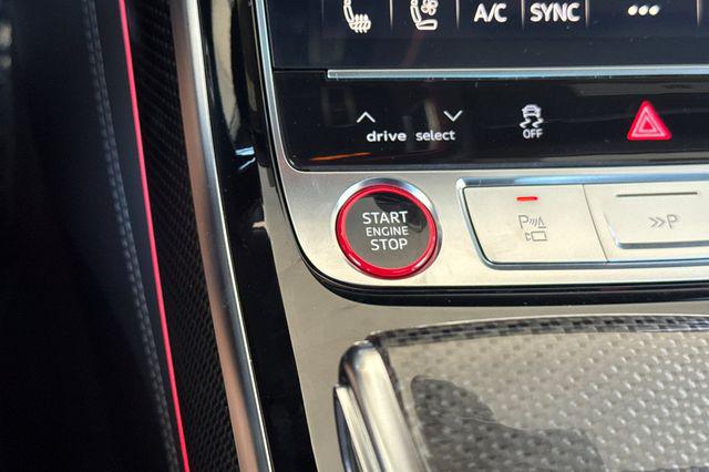 2025 Audi S8 Base - Photo 20