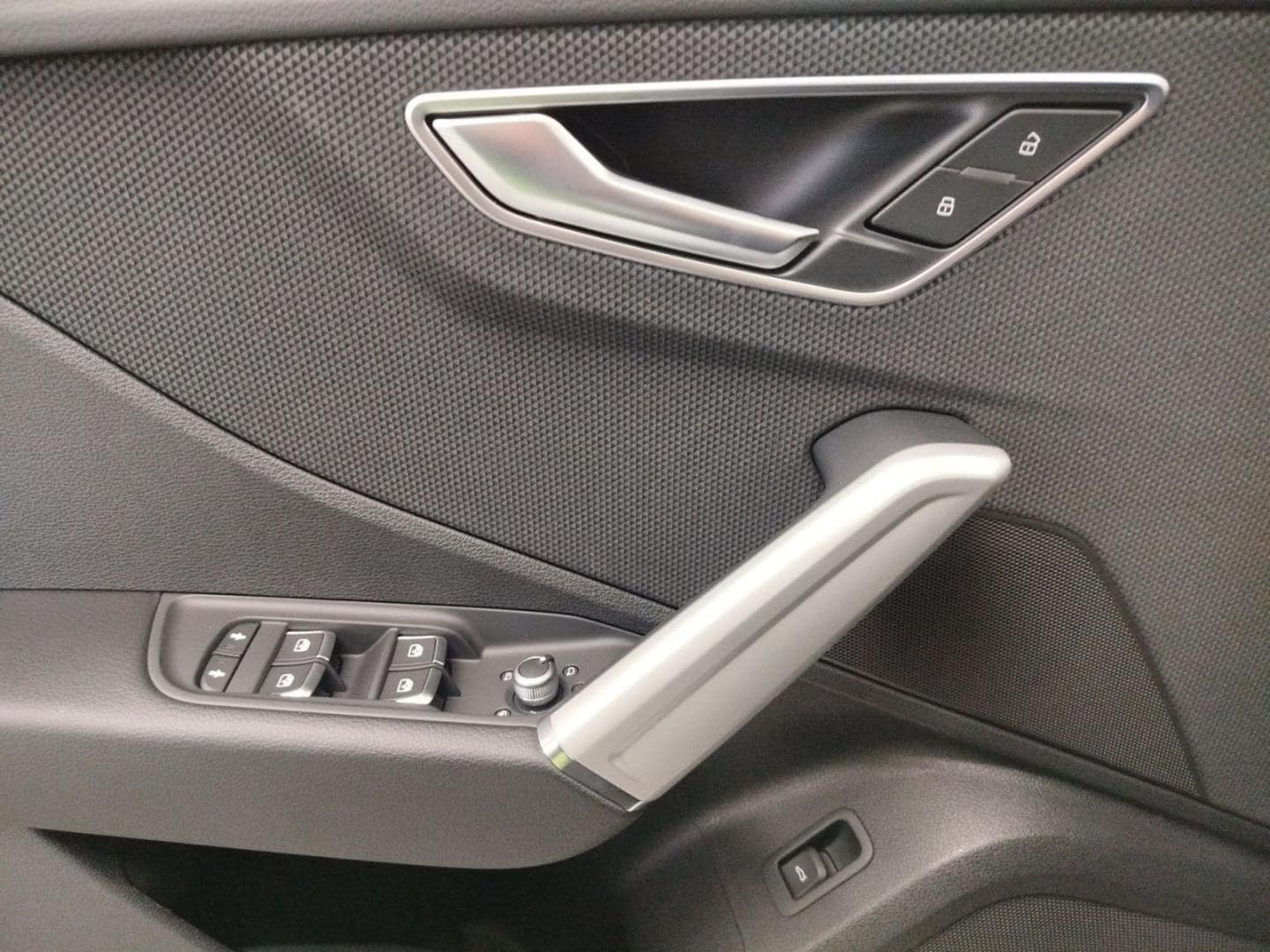 Bild über Audi Q2 advanced 35 TFSI S tronic - für weitere Informationen kontaktieren Sie den Audi Partner