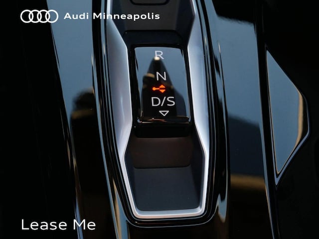 2025 Audi New Q5 Premium - Photo 25