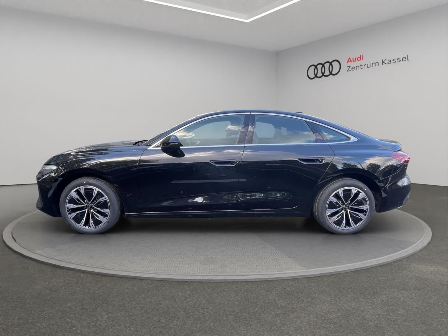 Bild über Audi A5 Limousine TFSI quattro 150 kW S tronic - für weitere Informationen kontaktieren Sie den Audi Partner